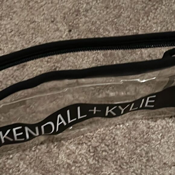 Kendall + Kylie Zip Top Makeup Bag Clear Cosmetic Travel Kardashian Jenner New - Picture 4 of 9